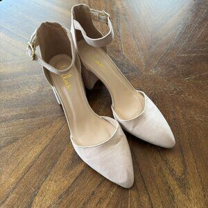 Lulu's Ella rose Light Nude Suede Ankle Strap Heels 8.5